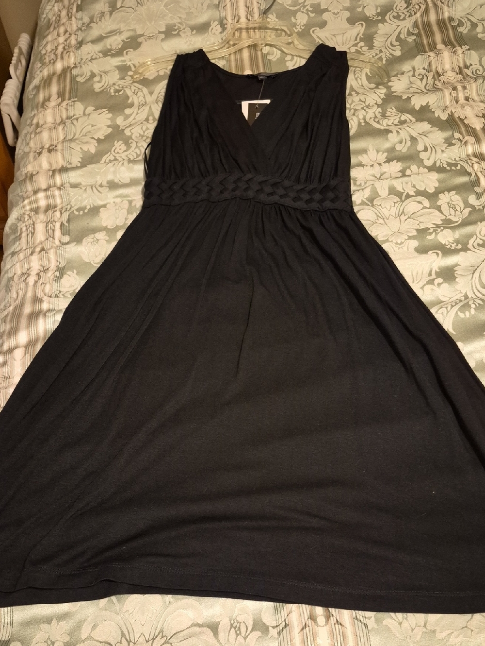 Spense Black V-Neck Sleeveless Midi Dress with Braided Waist